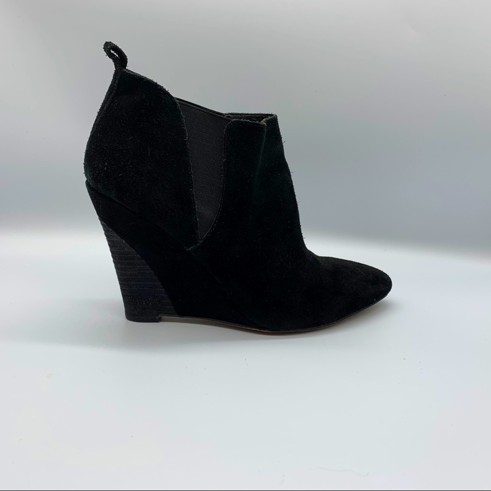 Vince Camuto Black Suede Yannick Booties, Size 8.5